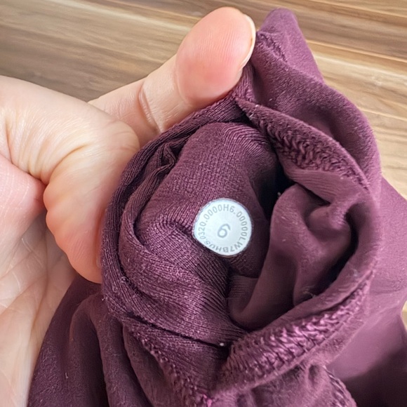 LULULEMON ALIGN SHORTS - Picture 3 of 3